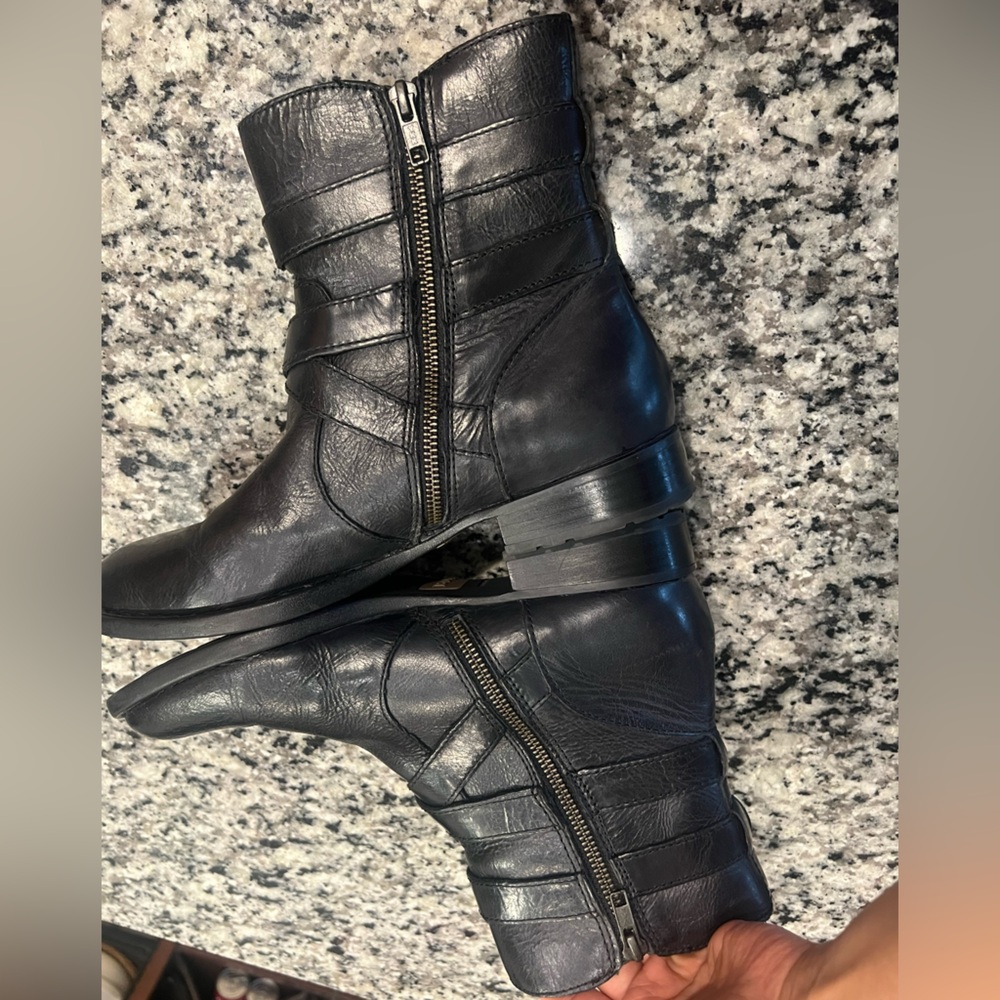 Born Mcmillan Ankle Boots Bootie Women's 9.5 M  Black Leather Strappy - Picture 6 of 8